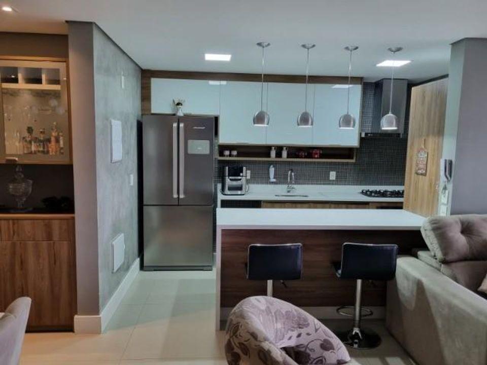 Apartamento à venda com 3 quartos, 105m² - Foto 1