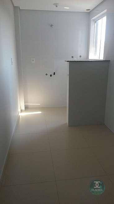 Apartamento à venda com 2 quartos, 76m² - Foto 2