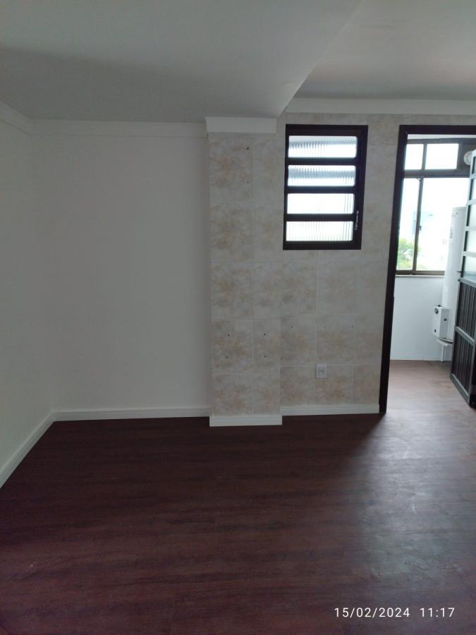 Apartamento à venda com 2 quartos, 79m² - Foto 33