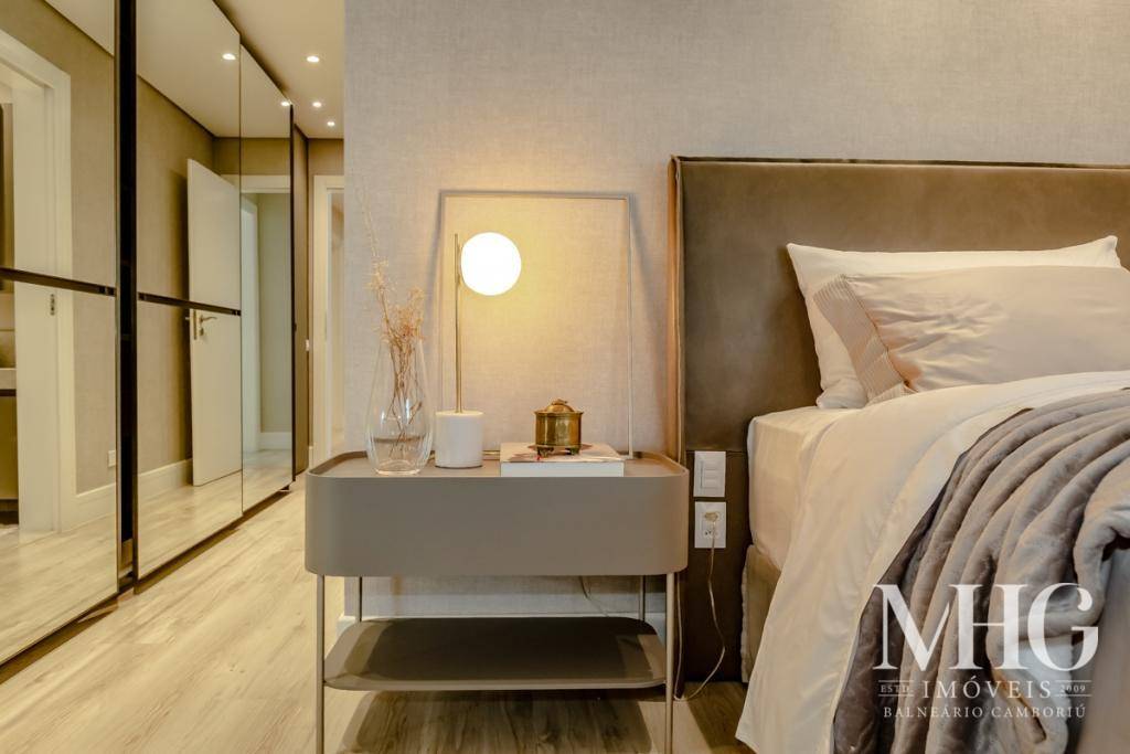 Apartamento à venda com 4 quartos, 207m² - Foto 27