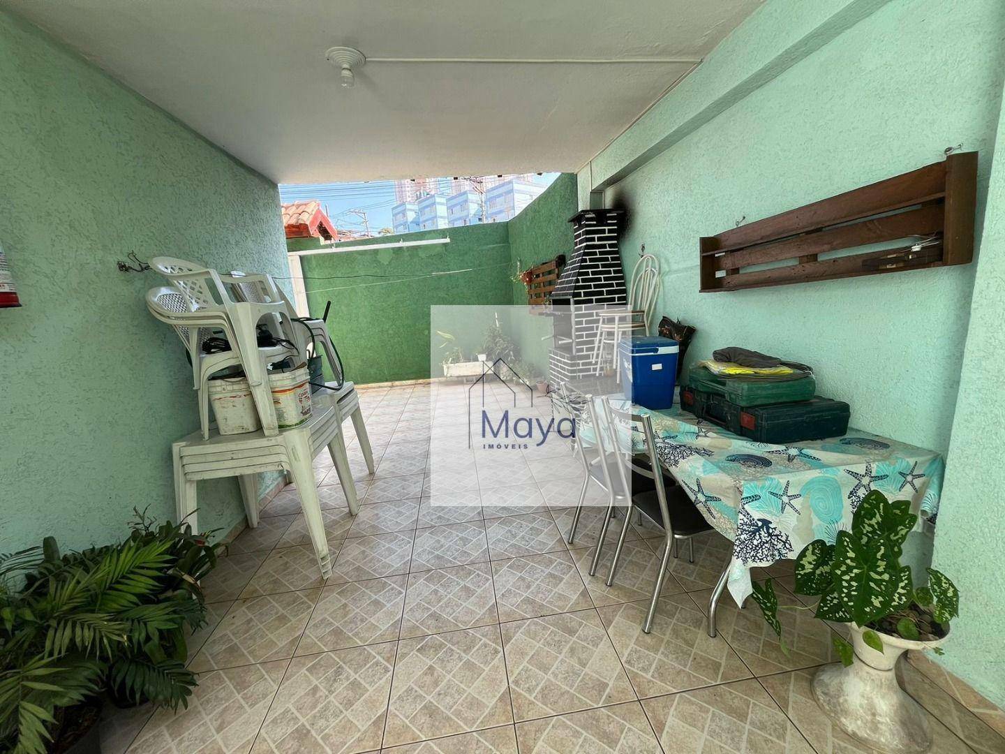Casa à venda com 5 quartos, 220m² - Foto 5