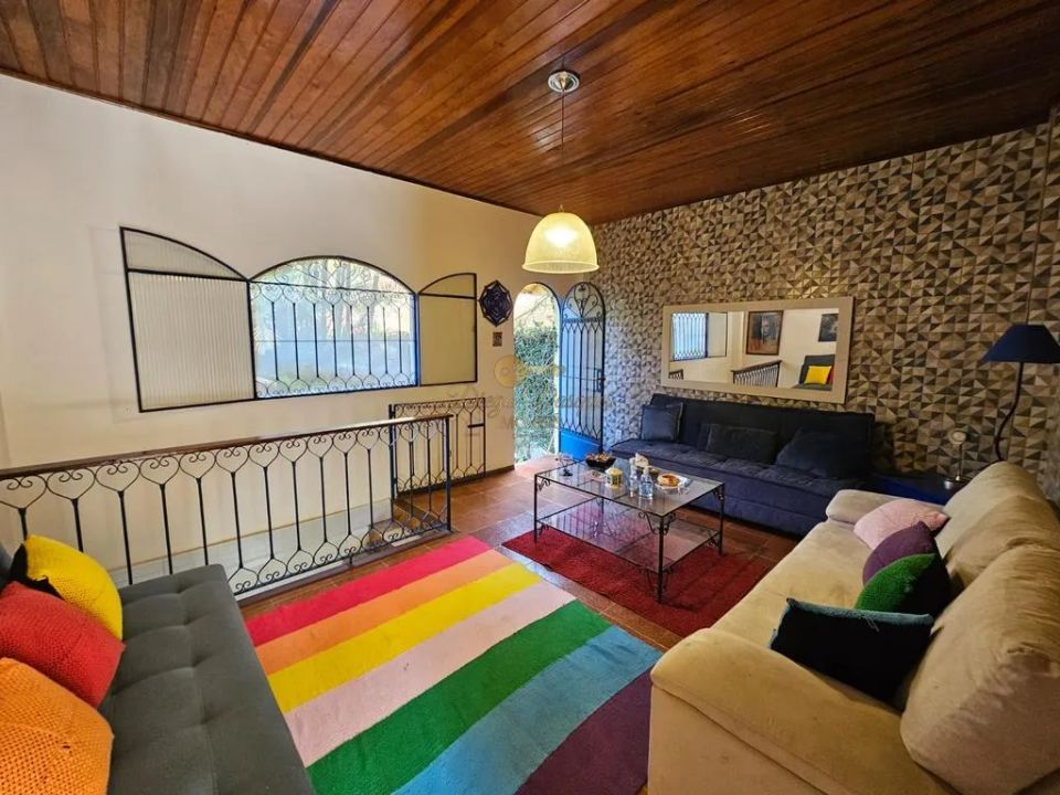 Casa de Condomínio à venda com 4 quartos, 180m² - Foto 2