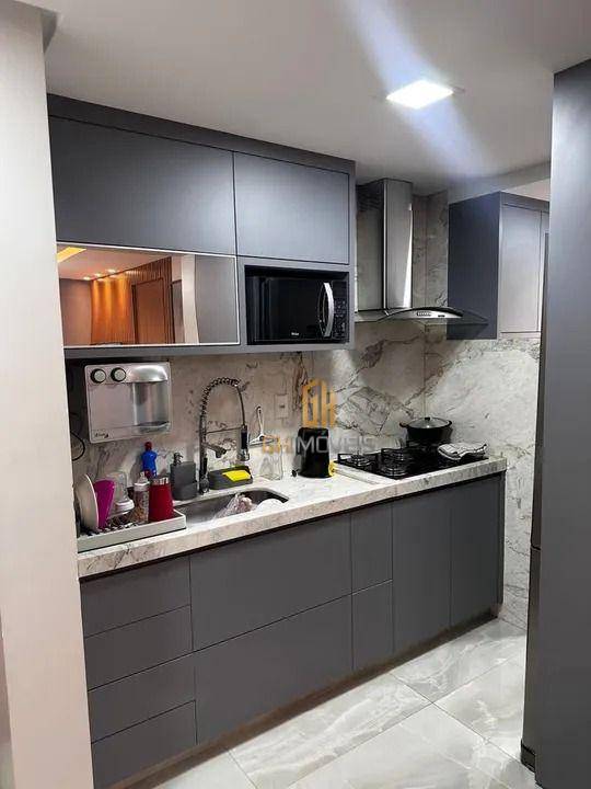 Apartamento à venda com 2 quartos, 66m² - Foto 4