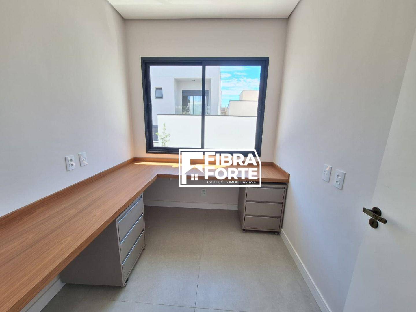 Casa de Condomínio à venda com 3 quartos, 239m² - Foto 12