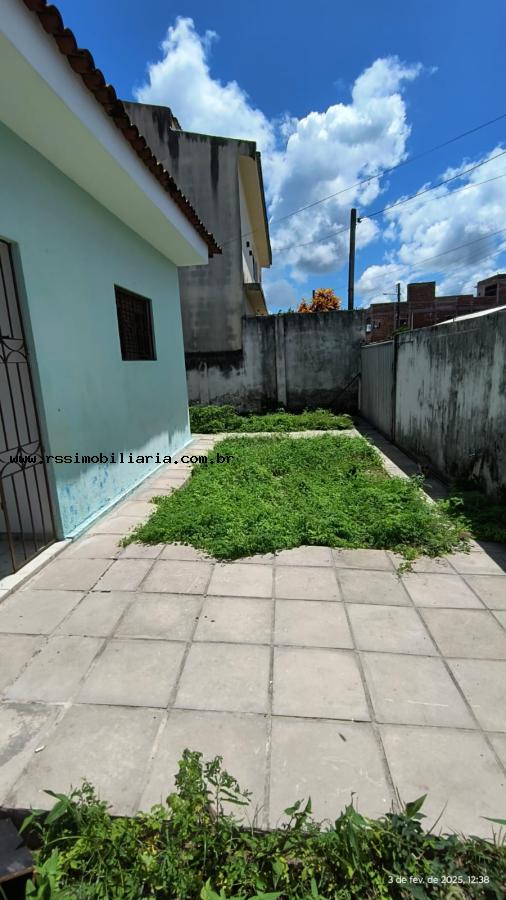 Casa à venda com 2 quartos, 70m² - Foto 13