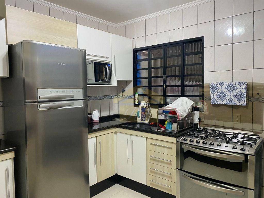 Sobrado à venda com 2 quartos, 64M2 - Foto 4