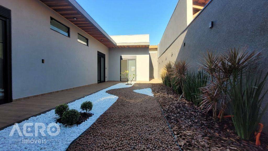 Casa à venda com 3 quartos, 185m² - Foto 2