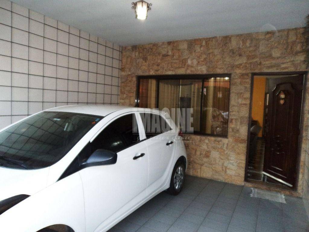 Sobrado à venda com 3 quartos, 250m² - Foto 1