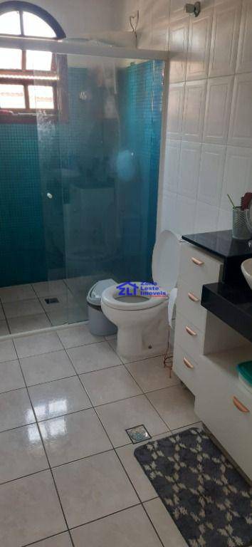 Sobrado à venda com 3 quartos, 190m² - Foto 35