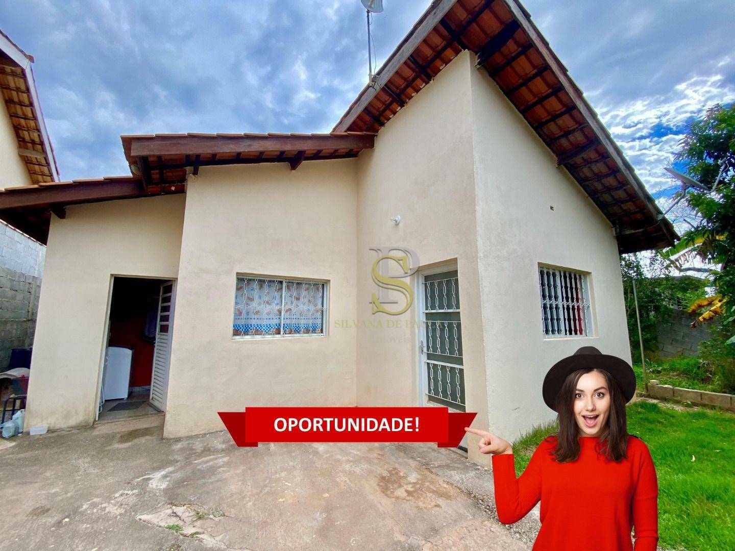 Casa à venda com 2 quartos, 65m² - Foto 1