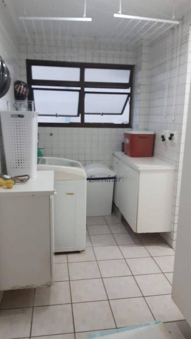 Apartamento para alugar com 3 quartos, 189m² - Foto 16