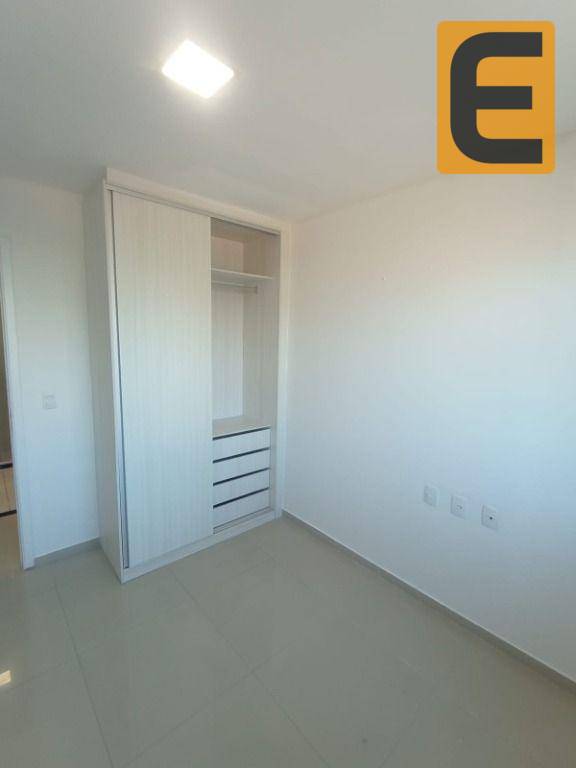 Apartamento para alugar com 3 quartos, 87m² - Foto 14