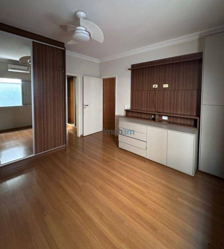 Casa de Condomínio para alugar com 3 quartos, 190m² - Foto 9