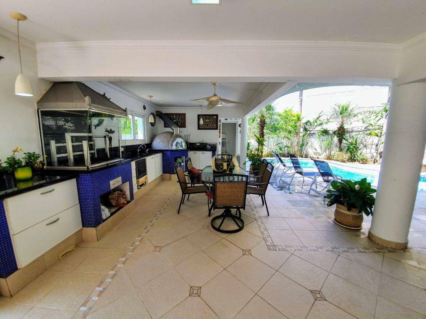 Casa de Condomínio à venda com 5 quartos, 580m² - Foto 2