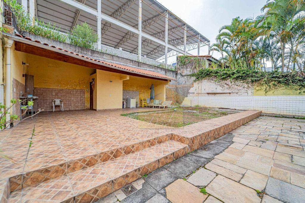 Casa à venda com 5 quartos, 331m² - Foto 17