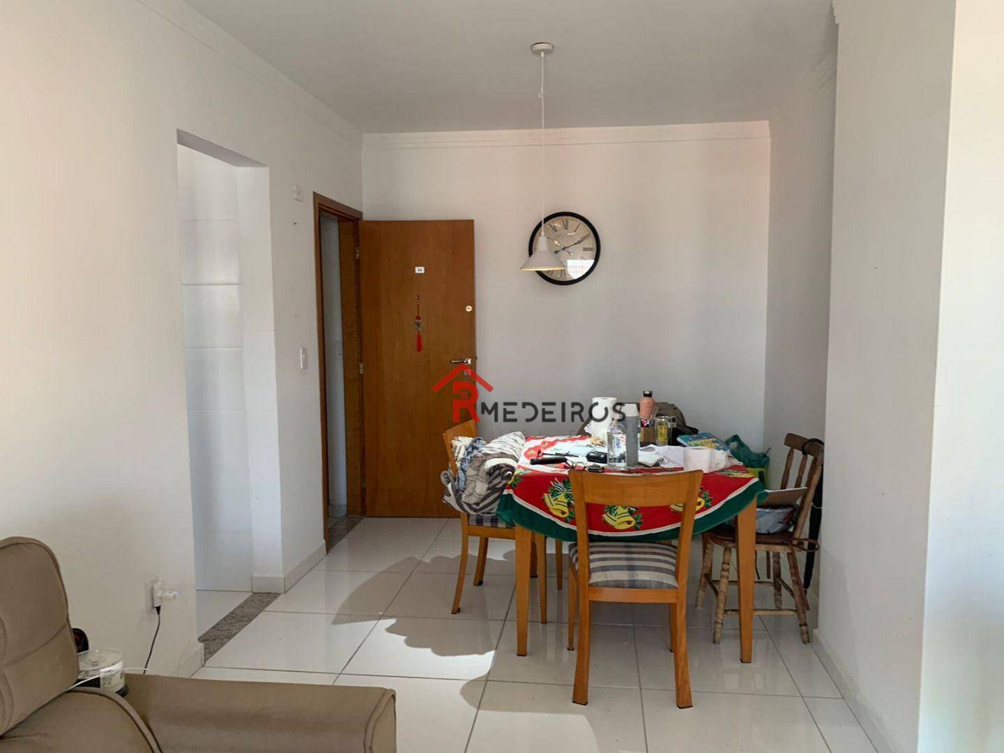 Apartamento à venda com 2 quartos, 90m² - Foto 2