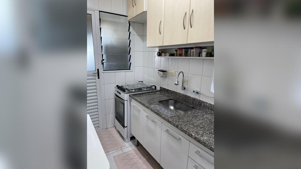 Apartamento à venda com 2 quartos, 61m² - Foto 13