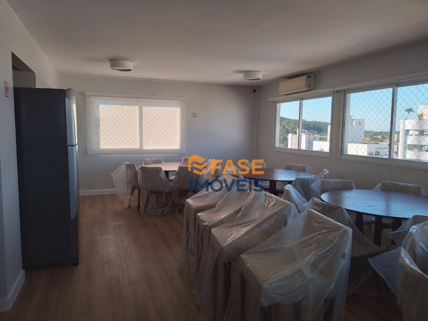 Apartamento à venda com 3 quartos, 121m² - Foto 27