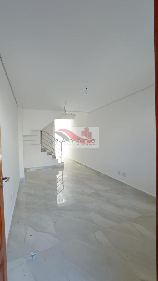 Casa à venda com 2 quartos, 44m² - Foto 7