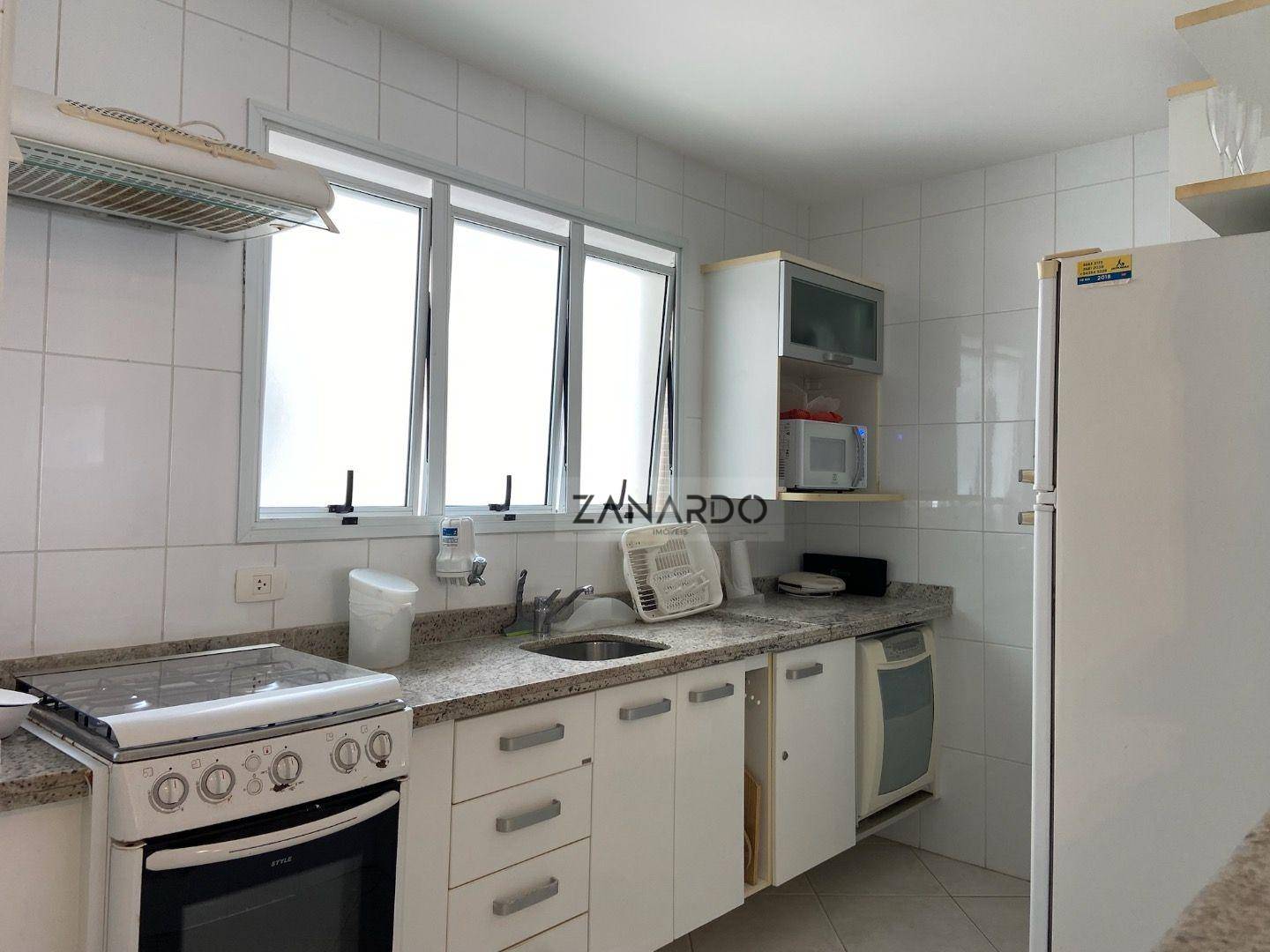 Apartamento à venda com 3 quartos, 109m² - Foto 17