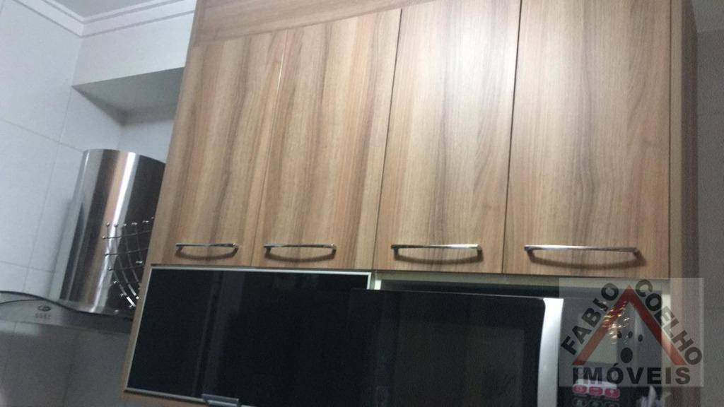 Apartamento à venda com 2 quartos, 75m² - Foto 18