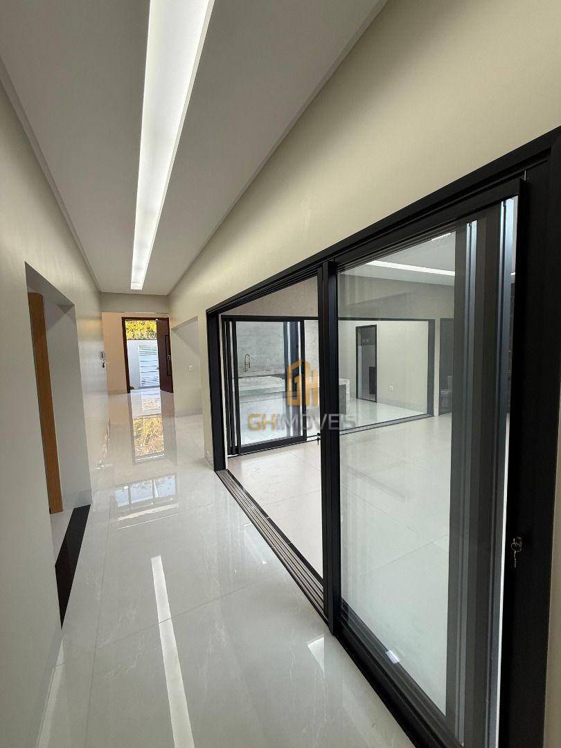 Casa à venda com 3 quartos, 218m² - Foto 20