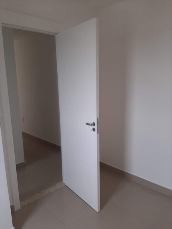 Apartamento à venda com 2 quartos, 49m² - Foto 15