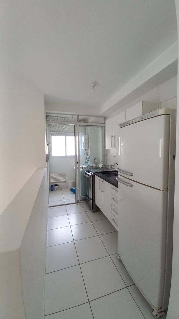 Apartamento para alugar com 2 quartos, 68m² - Foto 17