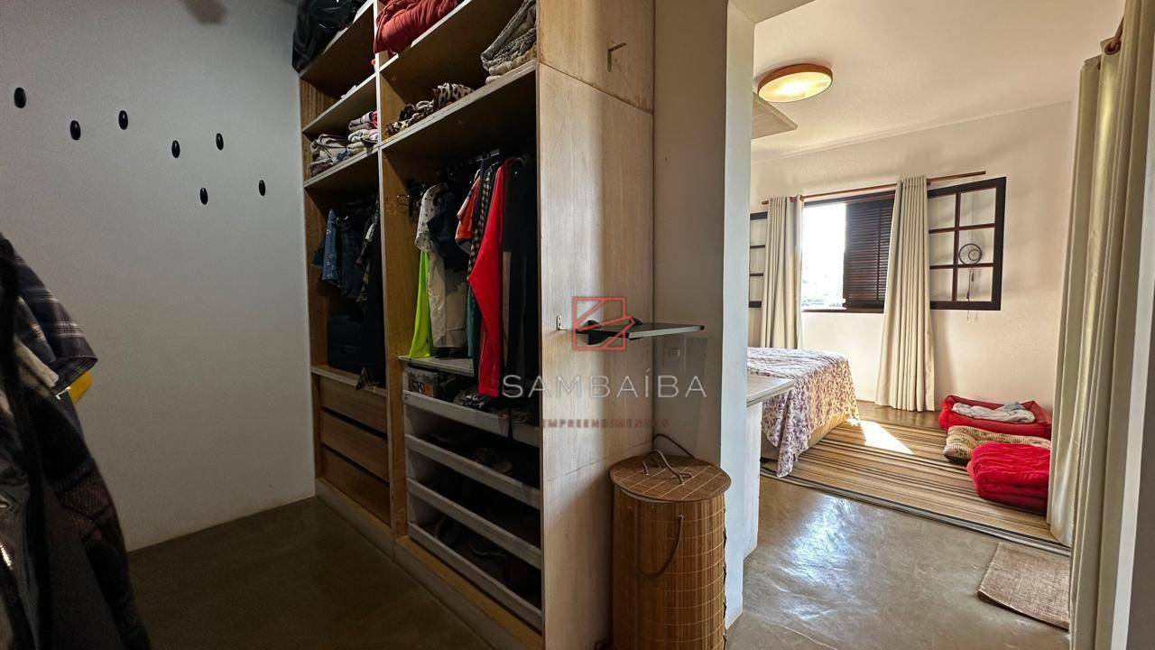 Casa à venda com 3 quartos, 221m² - Foto 29