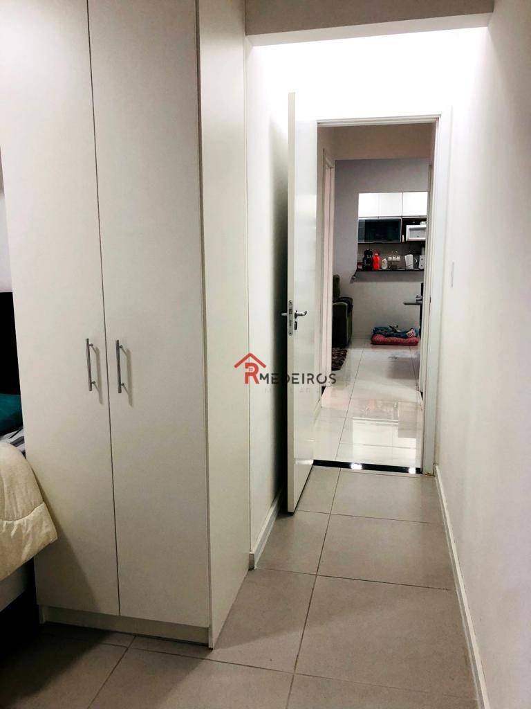 Apartamento à venda com 2 quartos, 66m² - Foto 17