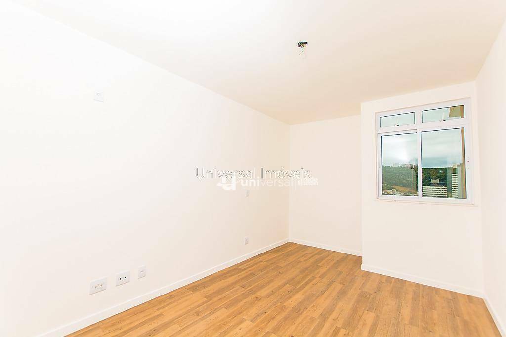 Cobertura à venda com 4 quartos, 220m² - Foto 19