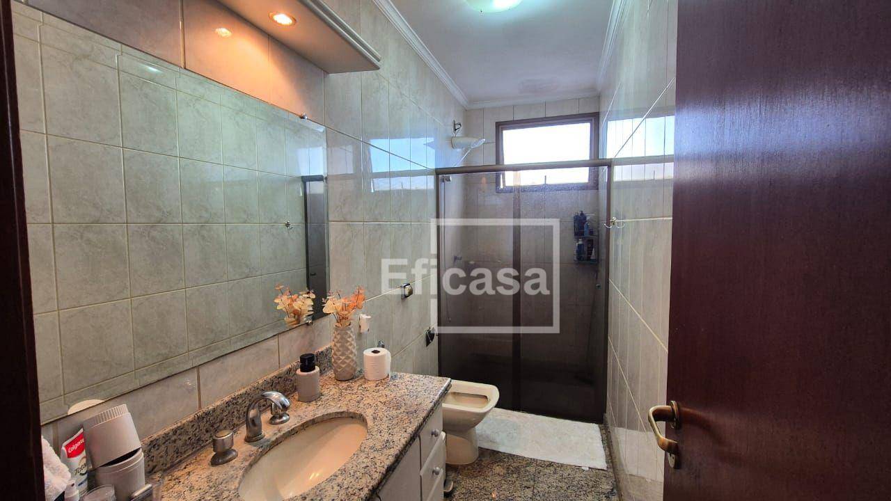 Cobertura à venda com 3 quartos, 260m² - Foto 3