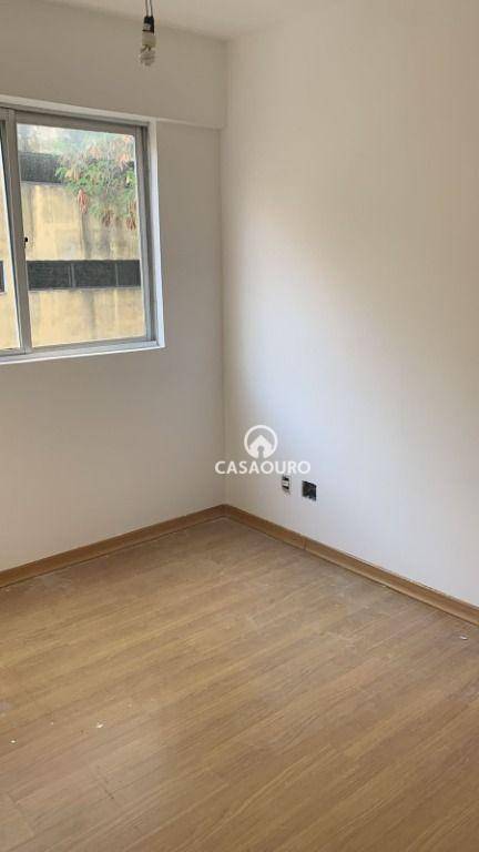 Apartamento à venda com 3 quartos, 94m² - Foto 12