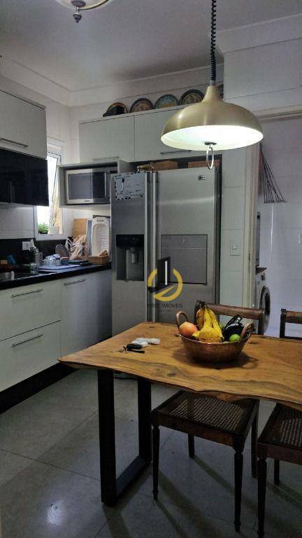 Apartamento à venda com 3 quartos, 106m² - Foto 2