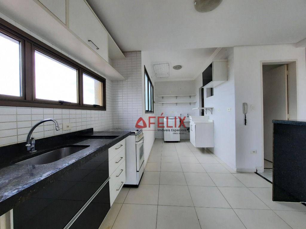 Apartamento à venda com 3 quartos, 107m² - Foto 13