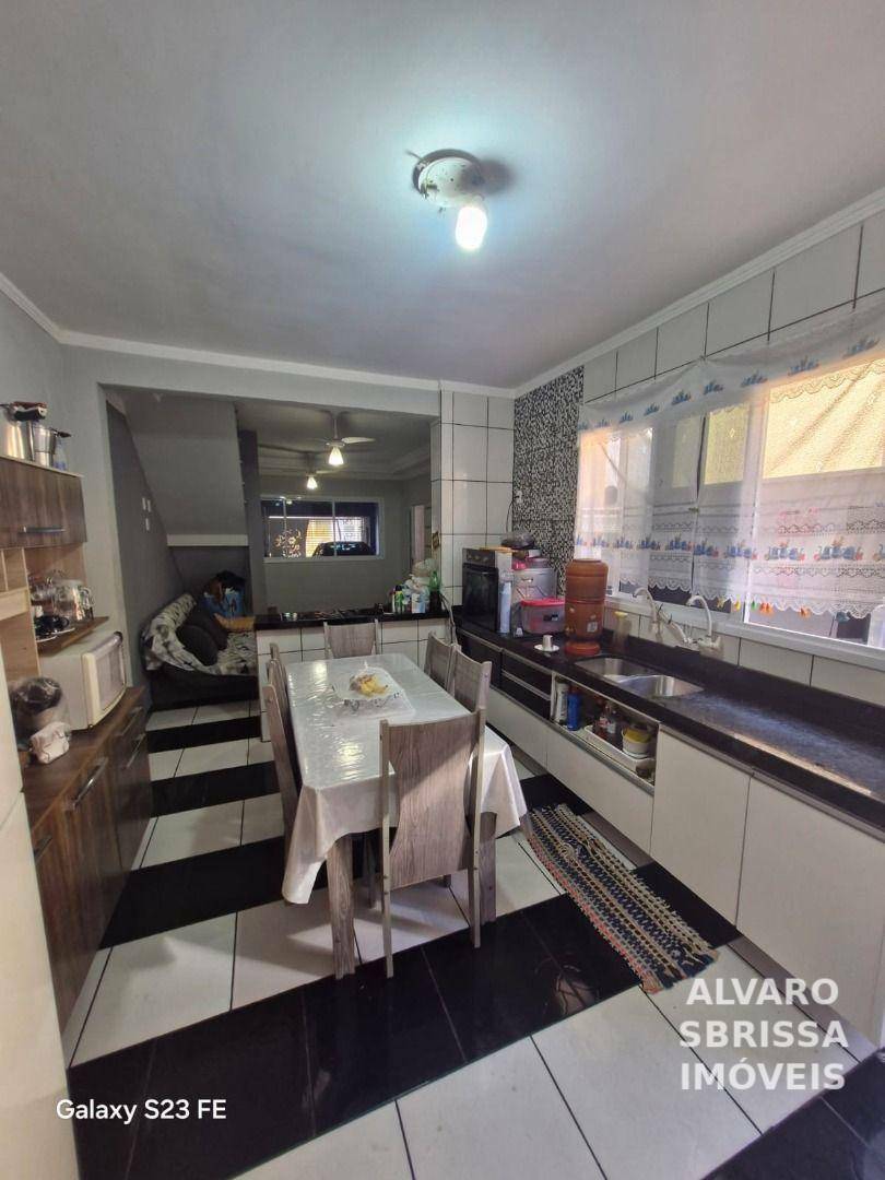 Casa à venda com 3 quartos, 114m² - Foto 9