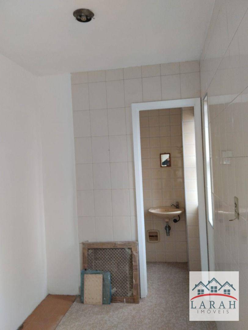 Apartamento à venda com 2 quartos, 62m² - Foto 13