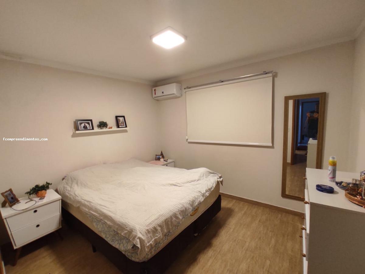 Casa à venda com 2 quartos, 336m² - Foto 12