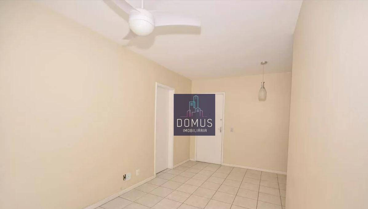 Apartamento à venda com 2 quartos, 50m² - Foto 2