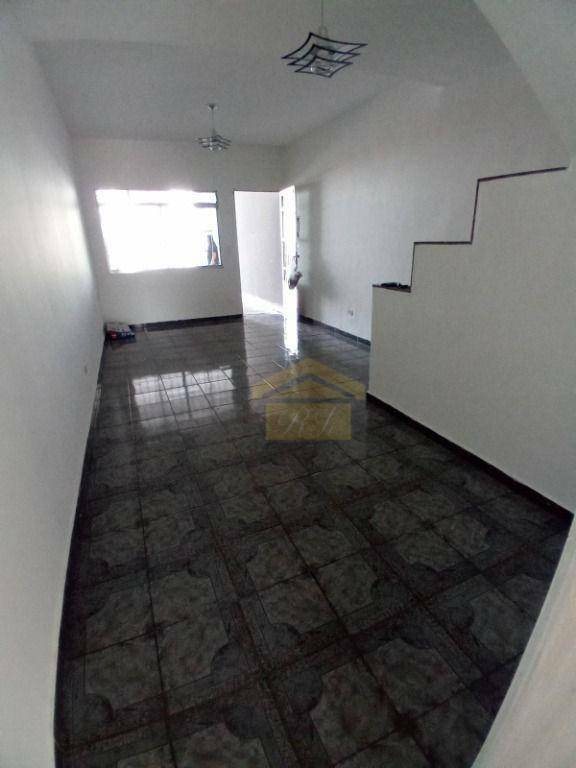 Sobrado à venda com 2 quartos, 78m² - Foto 2