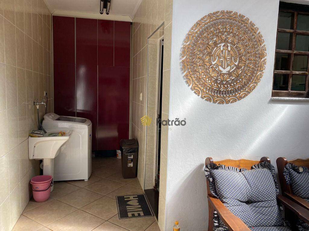 Sobrado à venda com 3 quartos, 217m² - Foto 29