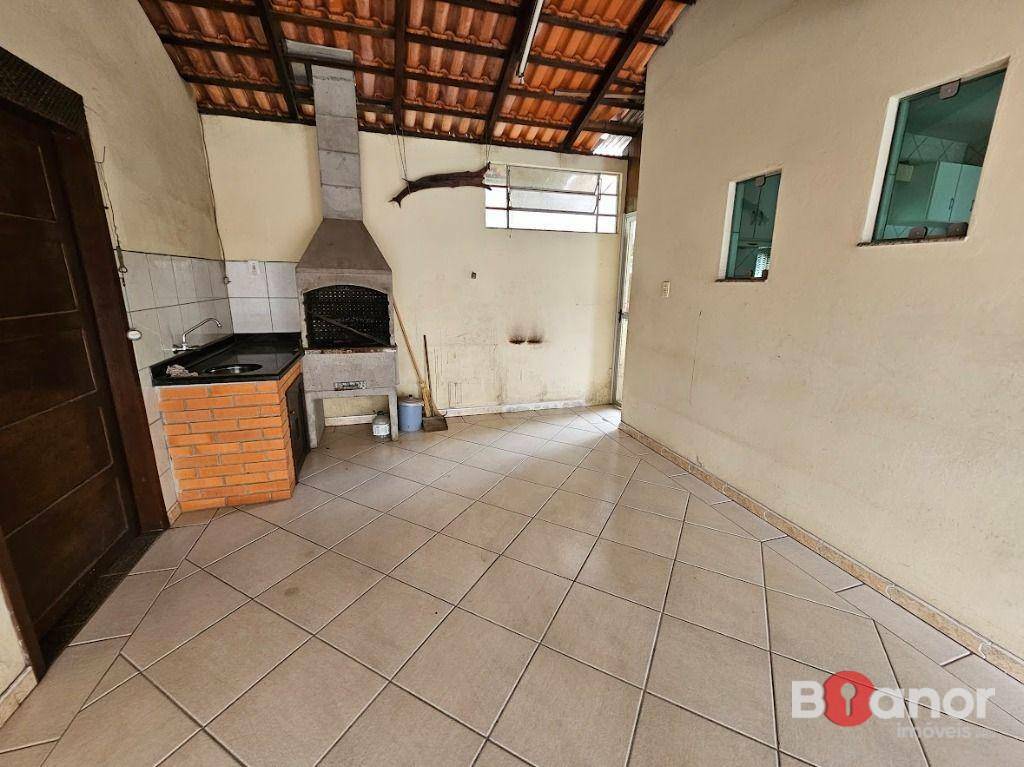 Casa à venda e aluguel com 3 quartos, 140m² - Foto 16