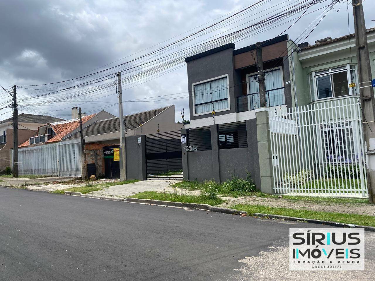 Sobrado à venda com 3 quartos, 104m² - Foto 1