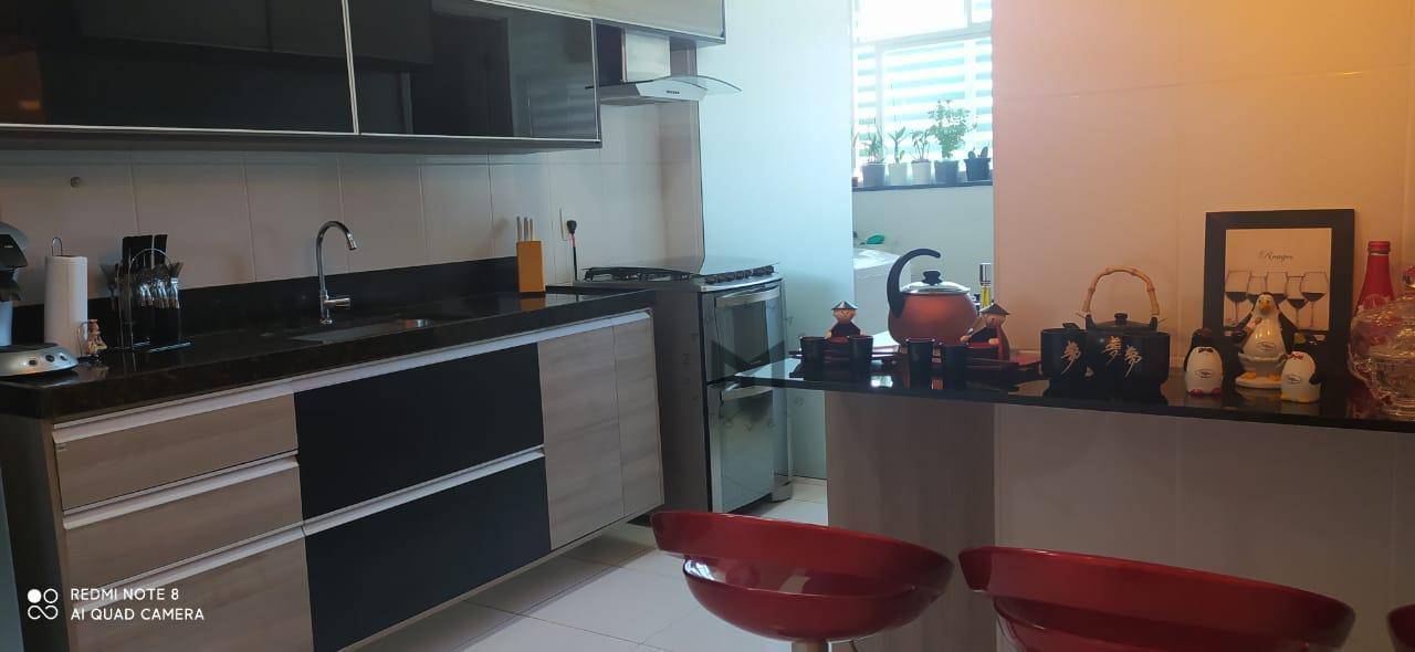 Apartamento à venda com 3 quartos, 107m² - Foto 18