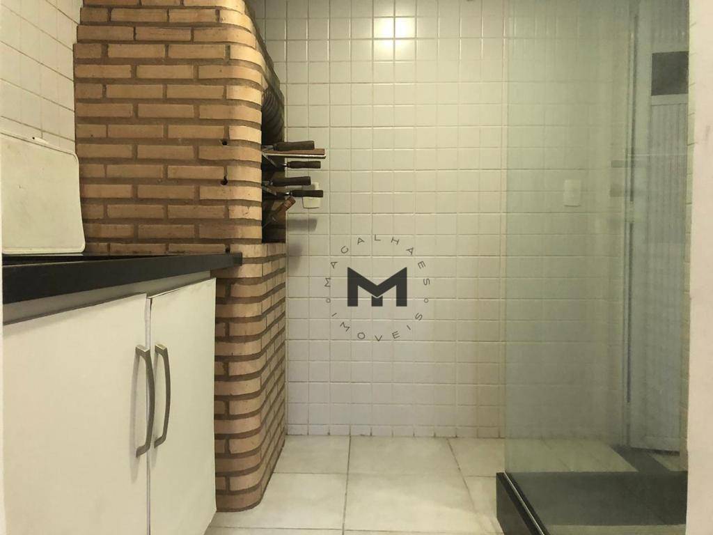 Apartamento à venda com 3 quartos, 200m² - Foto 3