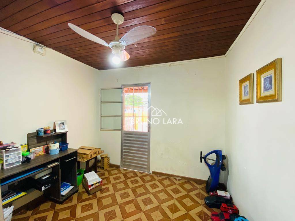 Casa à venda com 5 quartos, 200m² - Foto 20