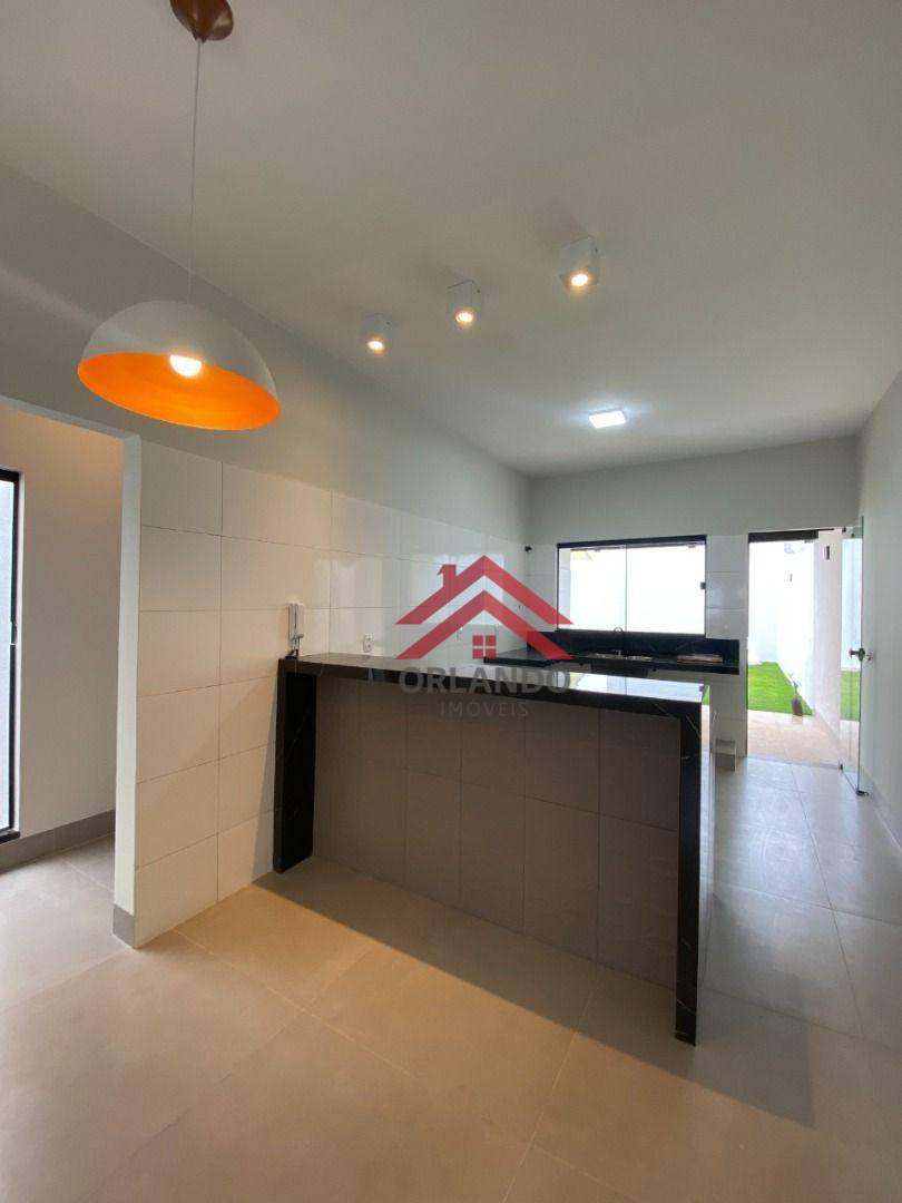 Casa à venda com 2 quartos, 83m² - Foto 1