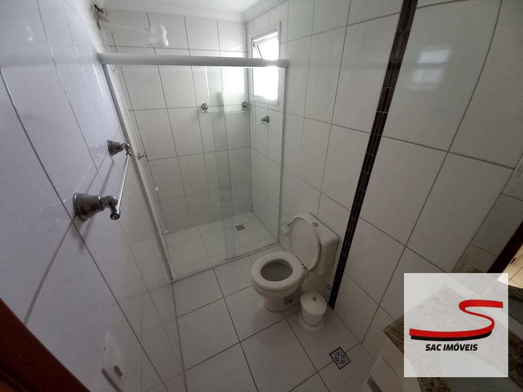 Apartamento à venda com 3 quartos, 155m² - Foto 9