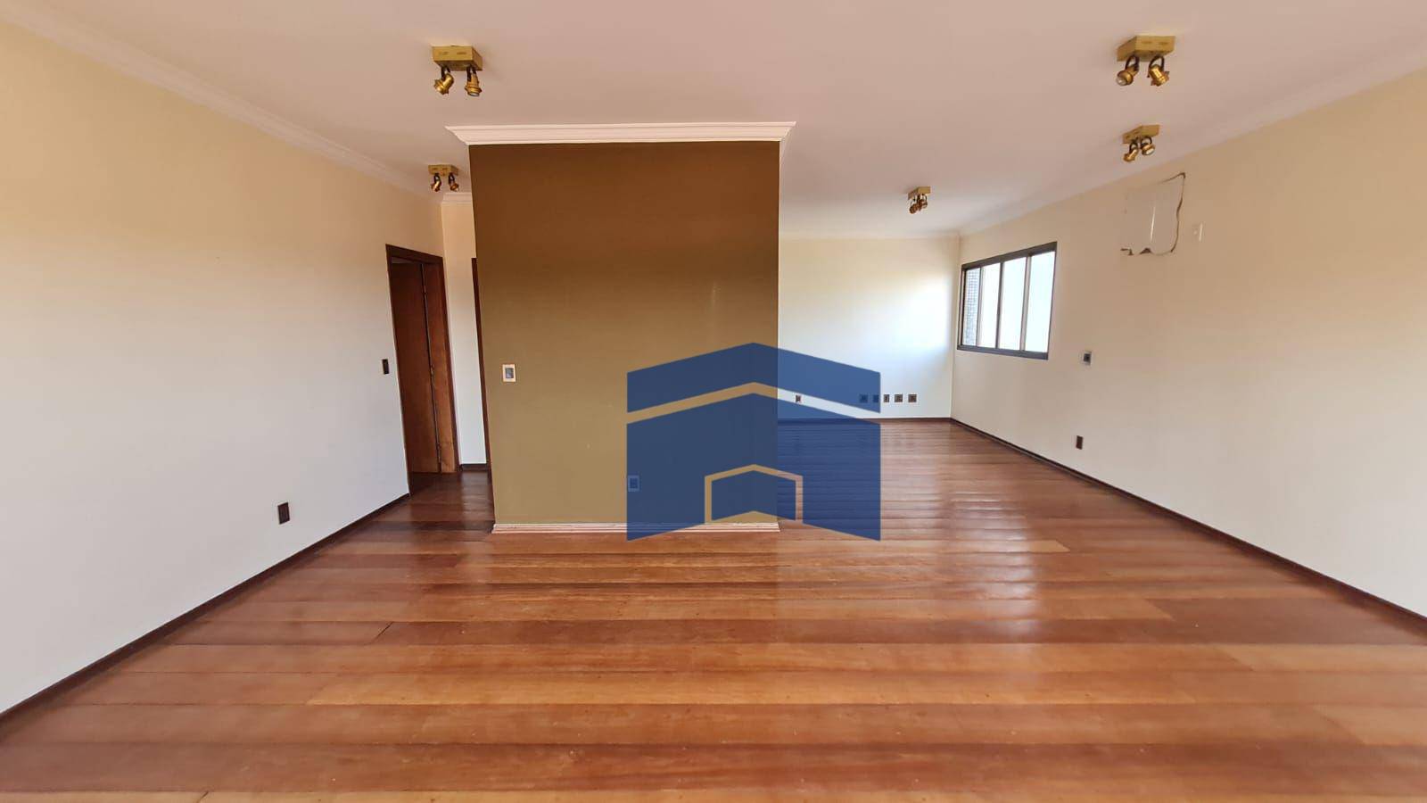 Apartamento à venda com 3 quartos, 170m² - Foto 5