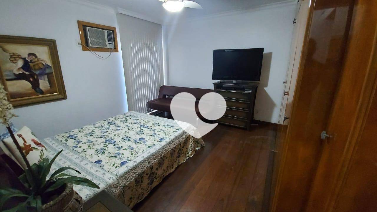 Apartamento à venda com 4 quartos, 230m² - Foto 12